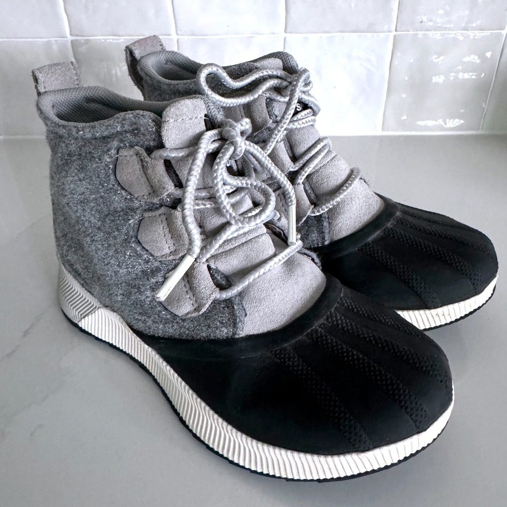 Sorel Out N About III Classic Duck Boot Womens 5 Grey Sparkle Waterproof Felt